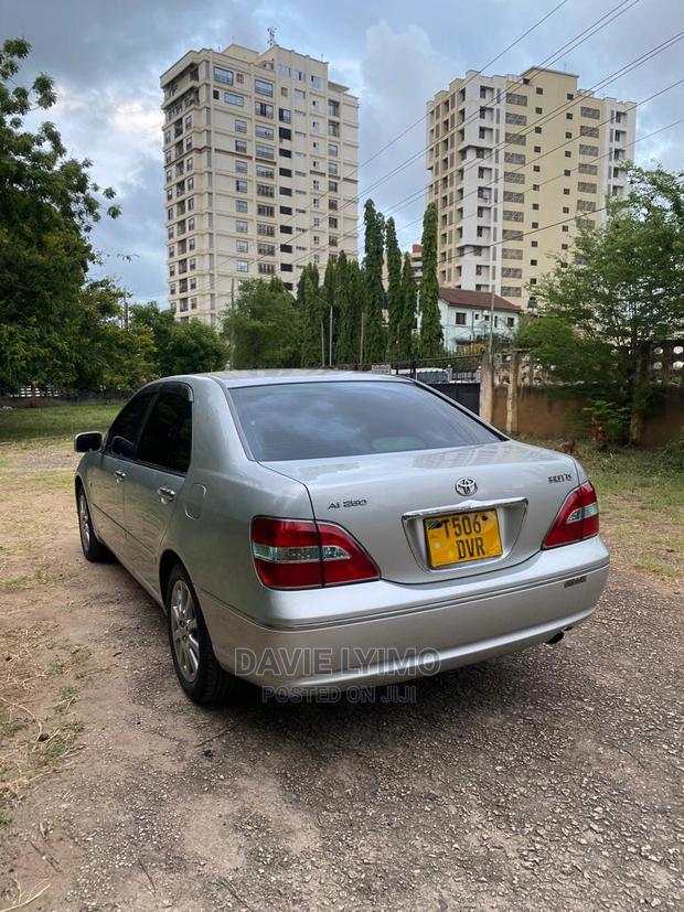Toyota Brevis 2001 Silver