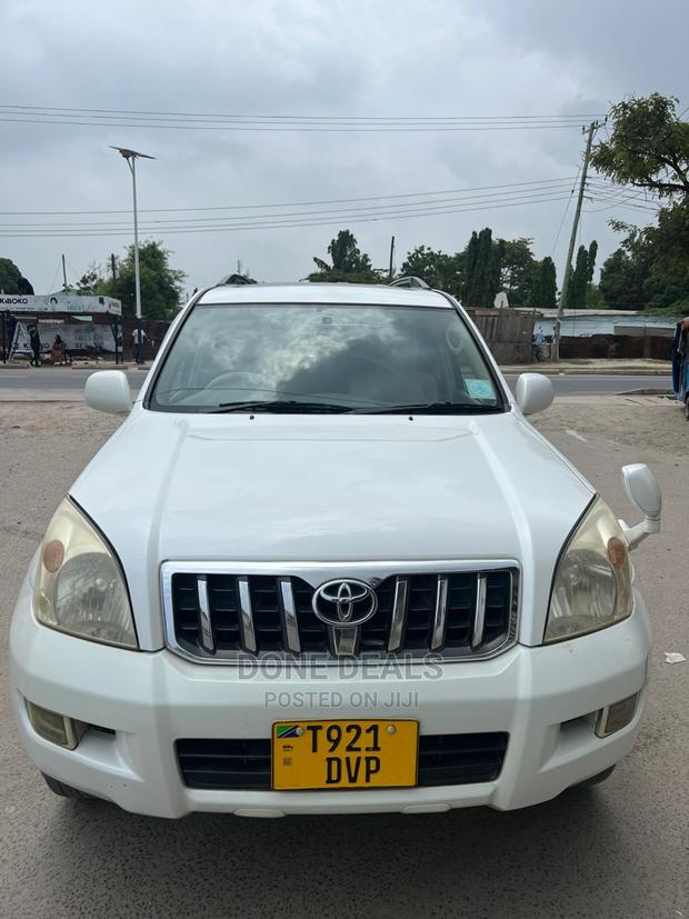 Toyota Land Cruiser Prado 2003 White