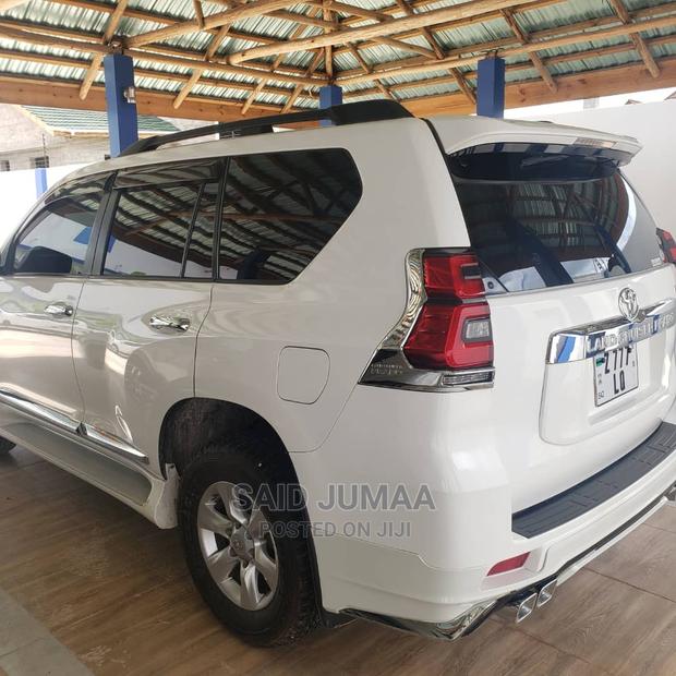 Toyota Land Cruiser Prado 3.0 D-4D (190 Hp) 7 seats 2014 White