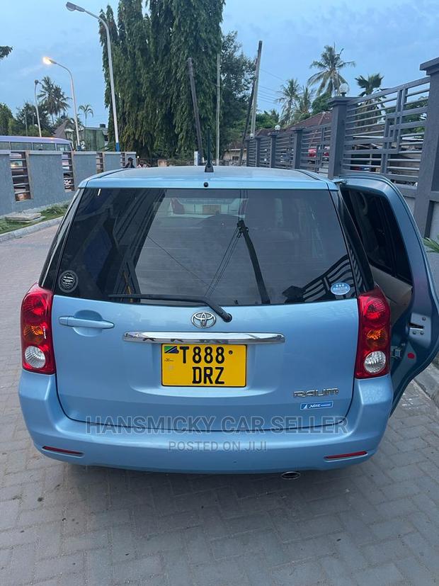 Toyota Raum 2006 Blue