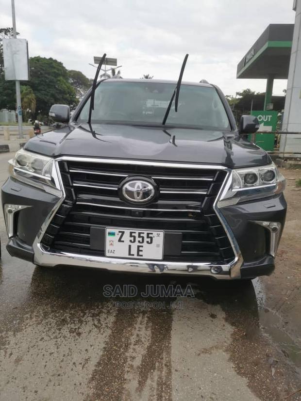 Toyota Land Cruiser 4.5 V8 VXR 2018 Black