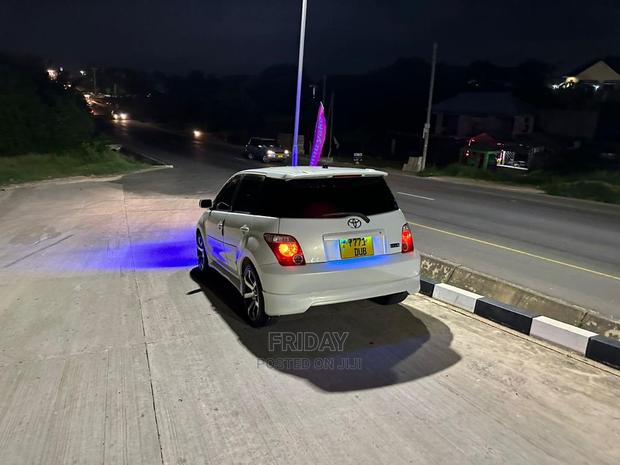 Toyota IST 2006 White