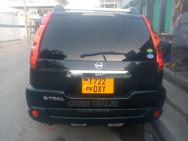 Nissan X-Trail 2.0 2008 Black