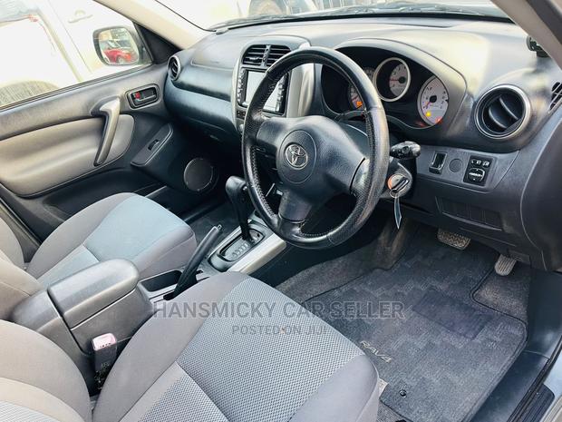 Toyota RAV4 2005 Gray