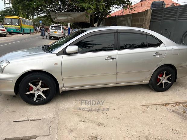 Toyota Premio 2005 Silver