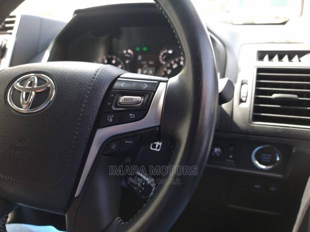 Toyota Land Cruiser Prado 2019 Black
