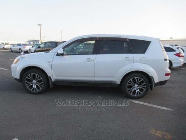 Mitsubishi Outlander 2006 White