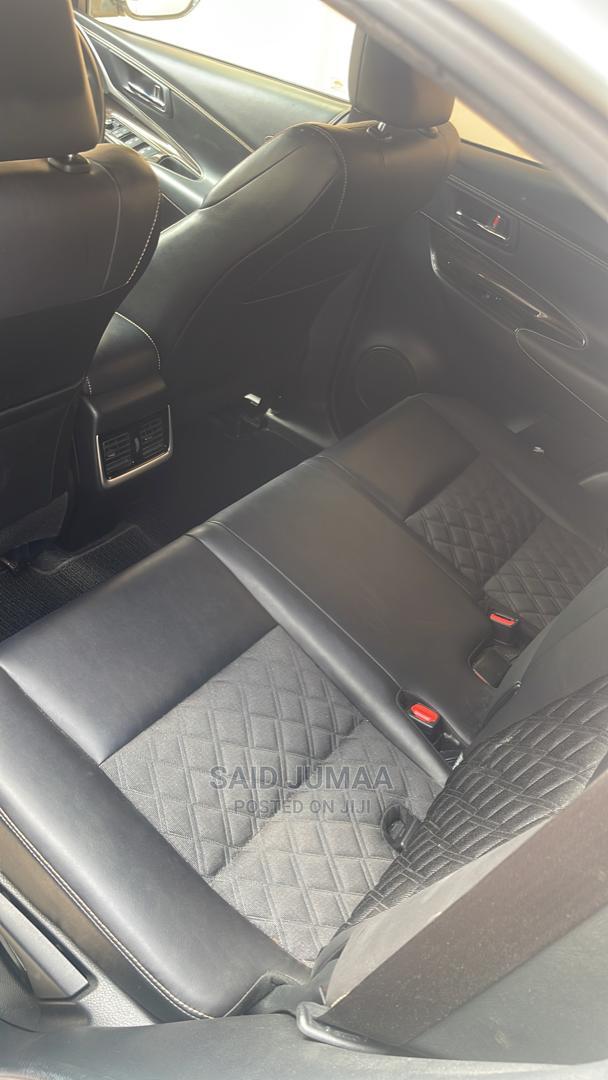 Toyota Harrier 2.5 Hybrid 4WD 2017 White
