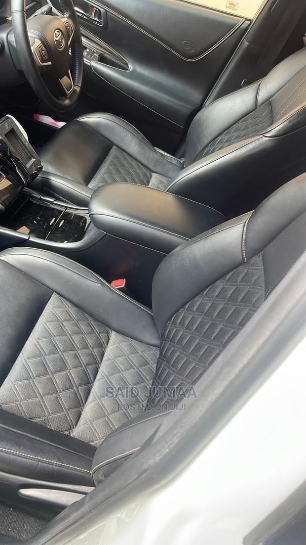 Toyota Harrier 2.5 Hybrid 4WD 2017 White