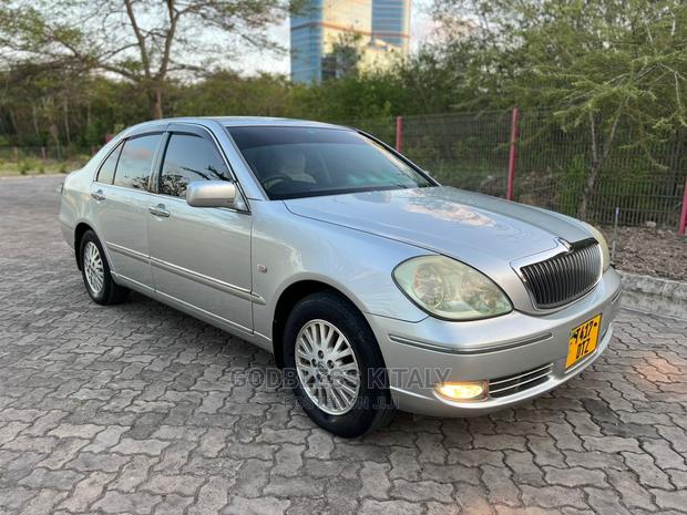 Toyota Brevis 2004 Silver
