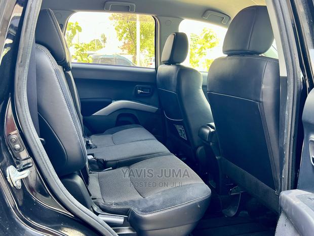 Mitsubishi Outlander 2010 Black