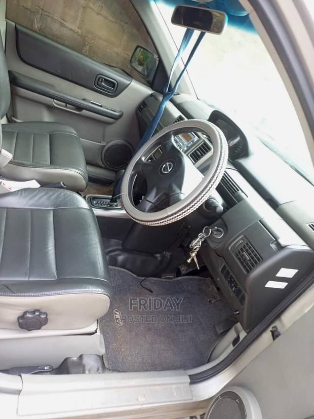 Toyota Ractis 1.5 FWD 2008 White