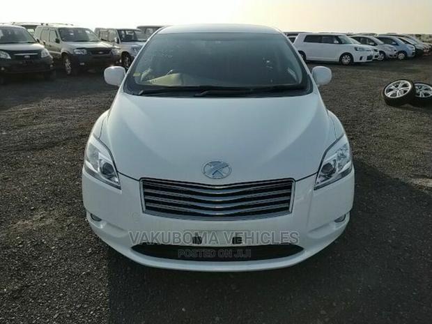 Toyota Mark X Zio 2007 White