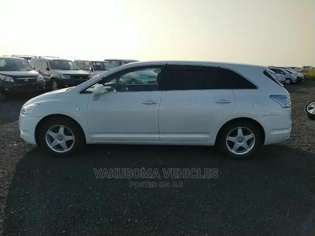 Toyota Mark X Zio 2007 White