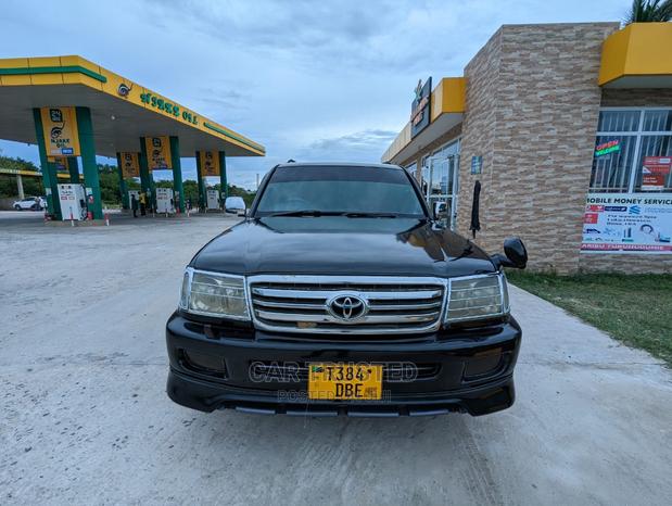 Toyota Land Cruiser HDJ 100 2004 Black