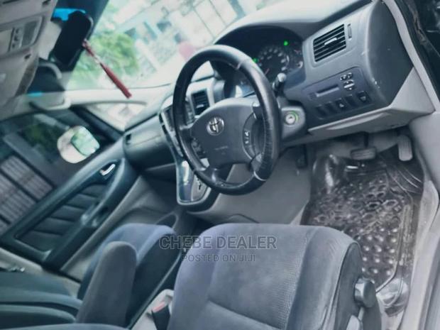 Toyota Alphard 2005 Black