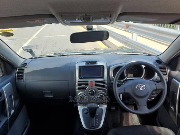Toyota Rush 1.5 AWD 2010 Black