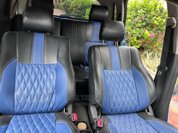 Toyota IST 2004 Blue