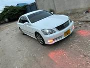 Toyota Crown Royale 2005 White for sale