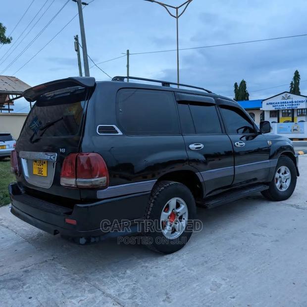 Toyota Land Cruiser 100 VX 4.7 V8 2005 Black