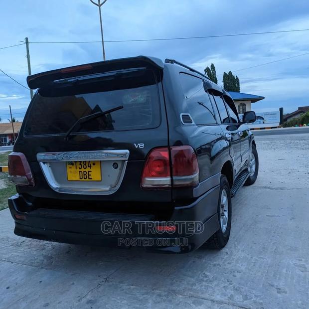 Toyota Land Cruiser 100 VX 4.7 V8 2005 Black