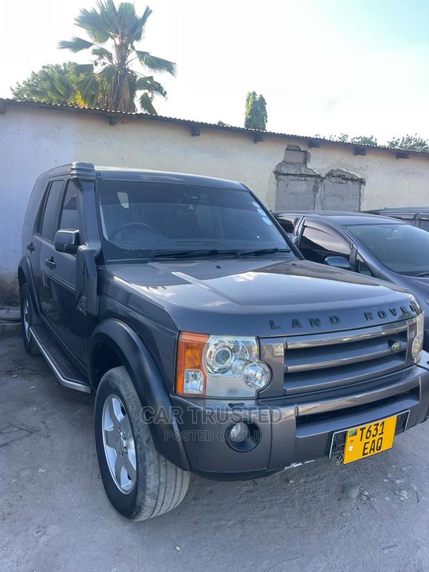 Land Rover Discovery 2010 Gray