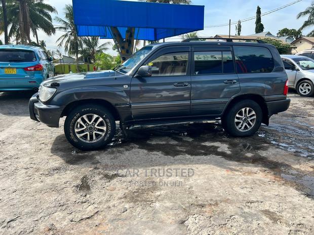 Toyota Land Cruiser 100 4.7 V8 Executive 2005 Black