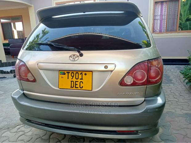 Toyota Harrier 2.4 4WD 2004 Silver
