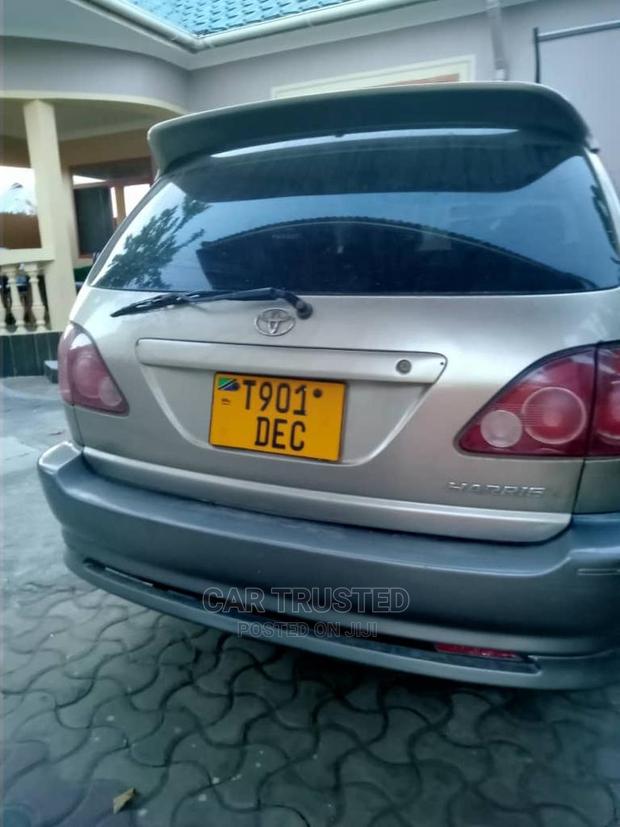 Toyota Harrier 2.4 4WD 2004 Silver
