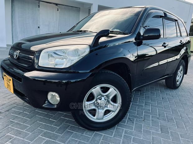 Toyota RAV4 1.8 2005 Black