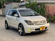 Toyota IST 2002 White for sale