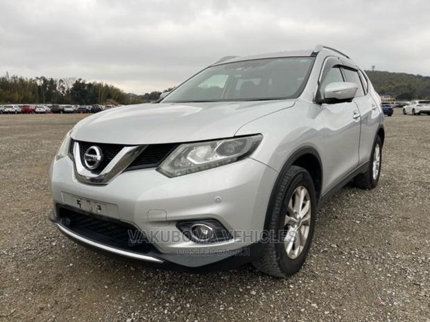 Nissan X-Trail 2016 Silver