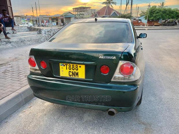 Toyota Altezza 2002 Green