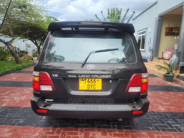 Toyota Land Cruiser 100 VX 4.2 DT Automatic 2005 Black