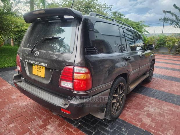 Toyota Land Cruiser 100 VX 4.2 DT Automatic 2005 Black