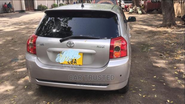 Toyota Corolla RunX 2007 Gold