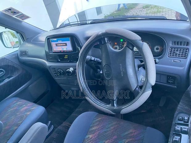 Toyota Noah 2001 Black