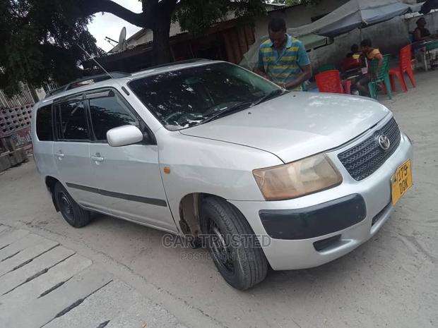 Toyota Probox 1.5 F 4WD 2003 White