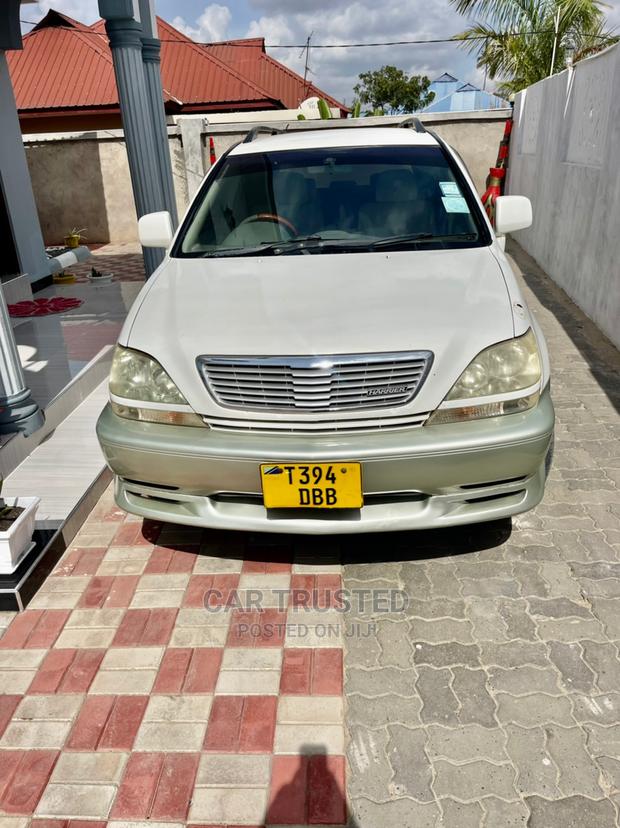 Toyota Harrier 2.4 4WD 2004 White
