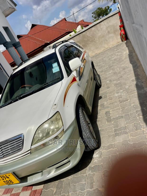 Toyota Harrier 2.4 4WD 2004 White