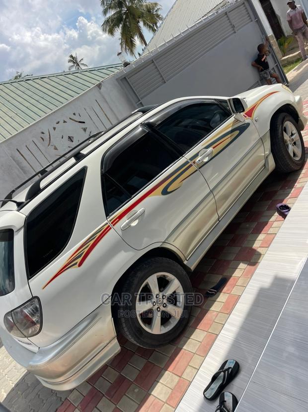 Toyota Harrier 2.4 4WD 2004 White