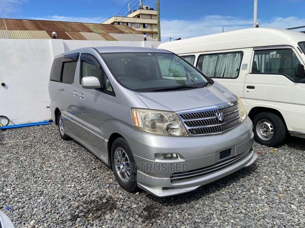 Toyota Alphard 2004 Silver