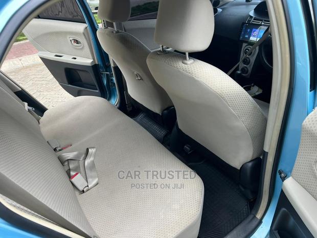 Toyota Vitz 1.0 FWD 3dr 2006 Blue