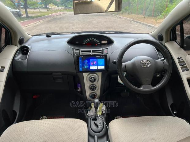 Toyota Vitz 1.0 FWD 3dr 2006 Blue
