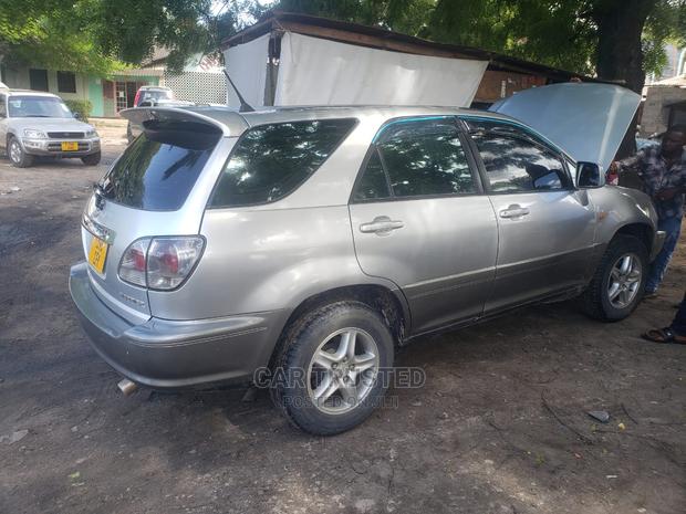 Toyota Harrier 2.4 4WD 2004 Silver