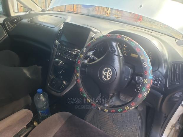 Toyota Harrier 2.4 4WD 2004 Silver