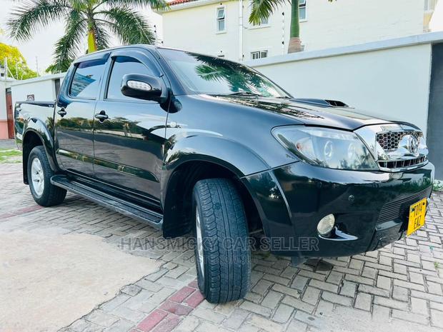 Toyota Hilux 2008 Black