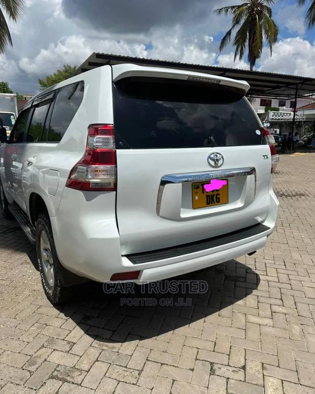 Toyota Land Cruiser Prado 3.0 TD 2013 White