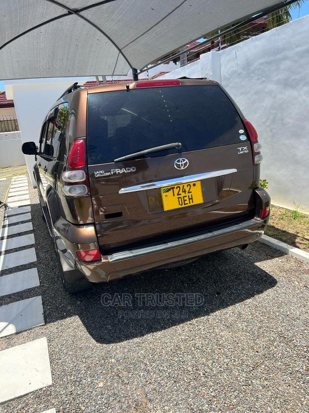 Toyota Land Cruiser Prado 3.0 D-4d 3dr 2005 Brown