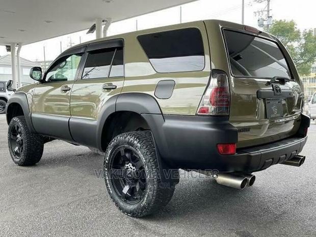Toyota Hilux Surf 2006 Green